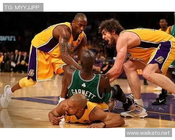 科比在2009年对阵爵士的精彩表现与经典瞬间回顾